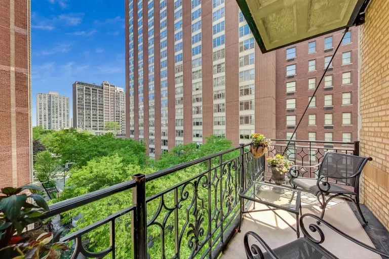 New York City Real Estate | View 1300 N State, 501 | room 14 | View 15