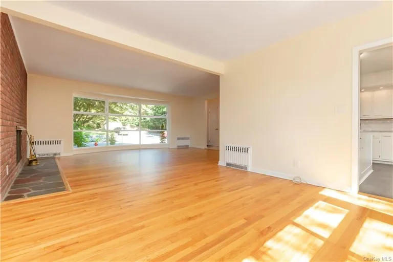 New York City Real Estate | View 102 Eton Road | room 42 | View 43