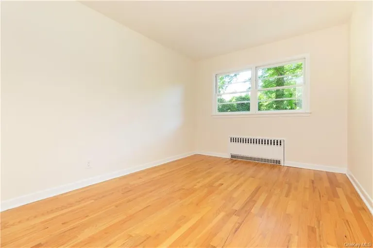 New York City Real Estate | View 102 Eton Road | room 44 | View 45