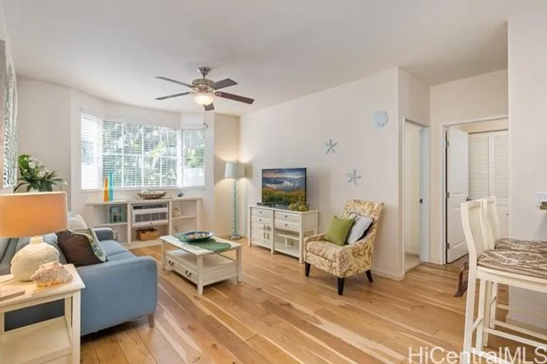 New York City Real Estate | View 1820 Kaioo Drive, #A205 | 2 Beds, 2 Baths | View 1