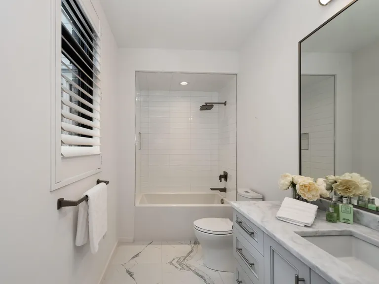 New York City Real Estate | View 1333 Queens Road #B2 | Full Bath 2 | View 16