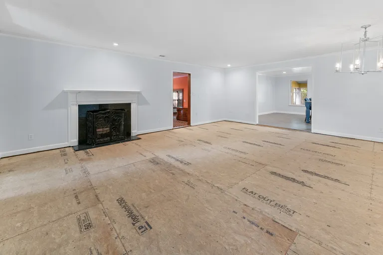 Savannah Real Estate | View 24 Diana Drive | room 9 | View 10