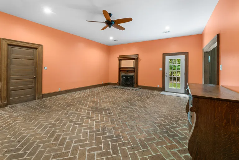 Savannah Real Estate | View 24 Diana Drive | room 14 | View 15