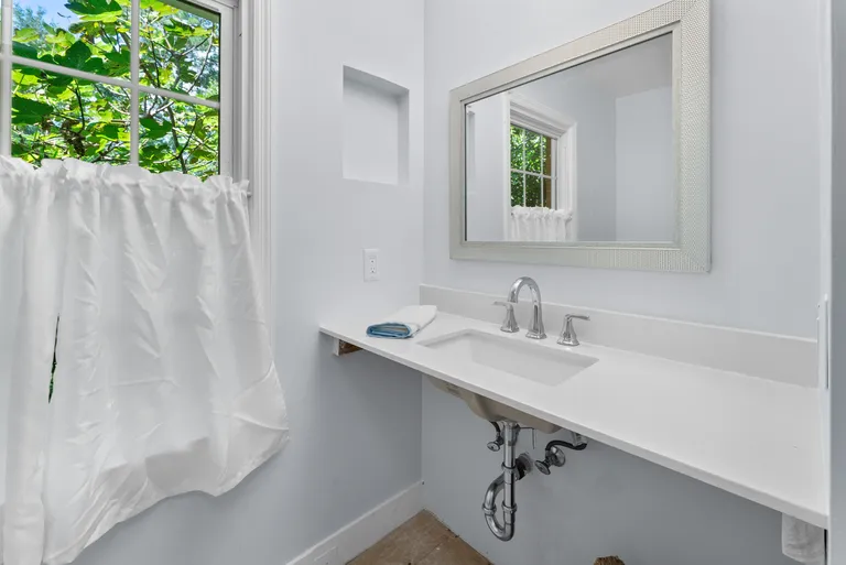 Savannah Real Estate | View 24 Diana Drive | room 40 | View 41