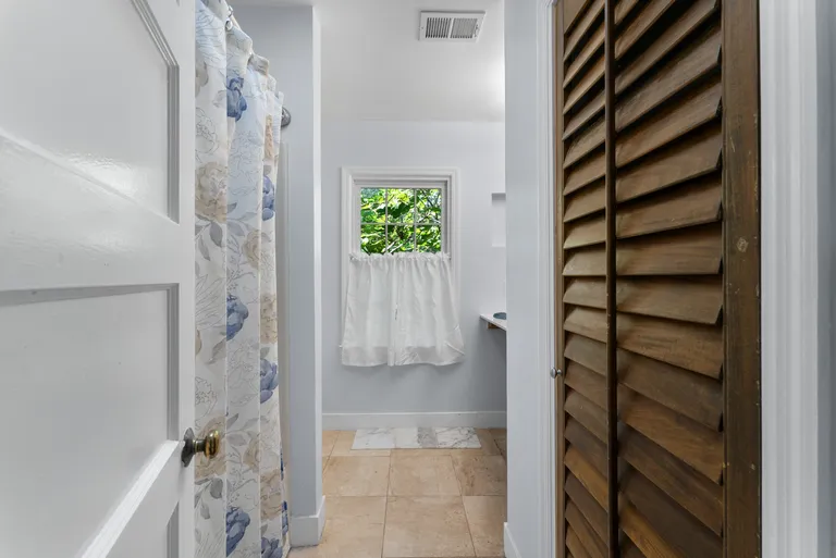 Savannah Real Estate | View 24 Diana Drive | room 39 | View 40