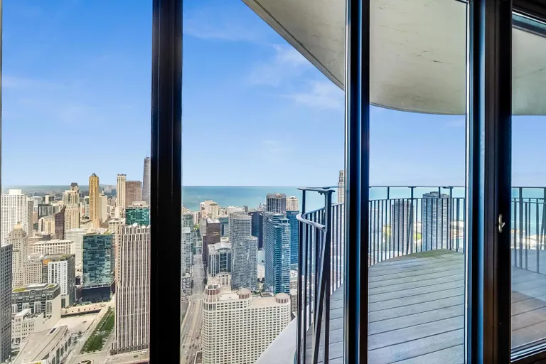 New York City Real Estate | View 225 N Columbus, 7003 | room 9 | View 10