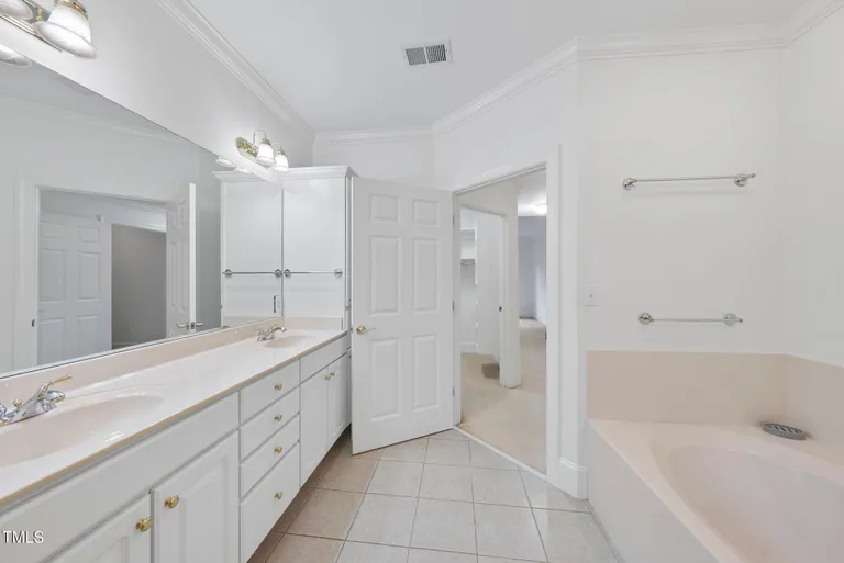 Raleigh, NC Real Estate | View 3701 Baron Cooper Pass #205 | room 23 | View 24