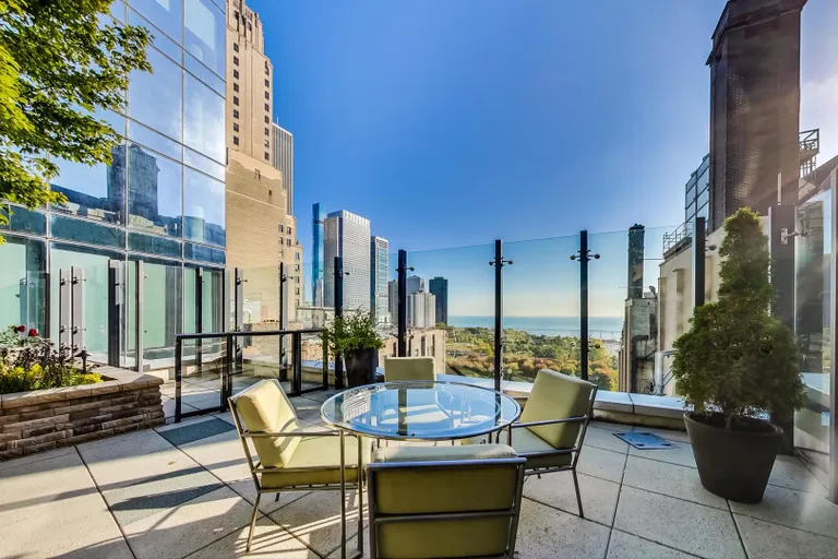 New York City Real Estate | View 60 E Monroe, 5106 | room 39 | View 40