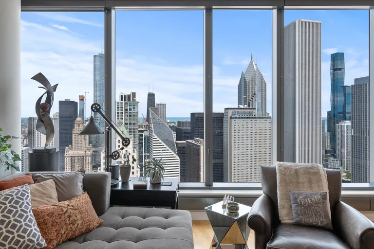 New York City Real Estate | View 60 E Monroe, 5106 | room 3 | View 4