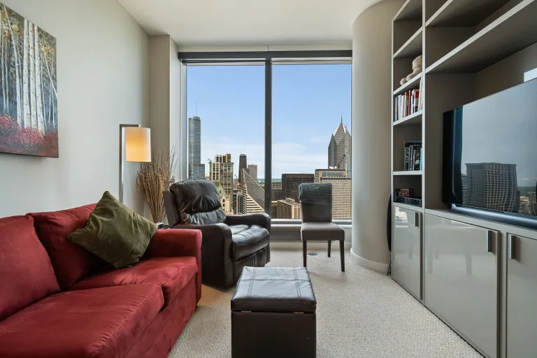 New York City Real Estate | View 60 E Monroe, 5106 | room 31 | View 32