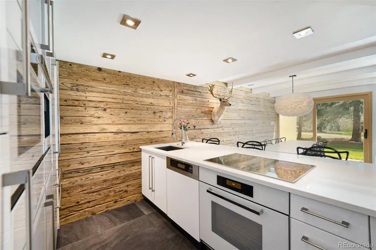 New York City Real Estate | View 300 E Lionshead Circle Unit# 8 | 2 Beds, 2 Baths | View 1
