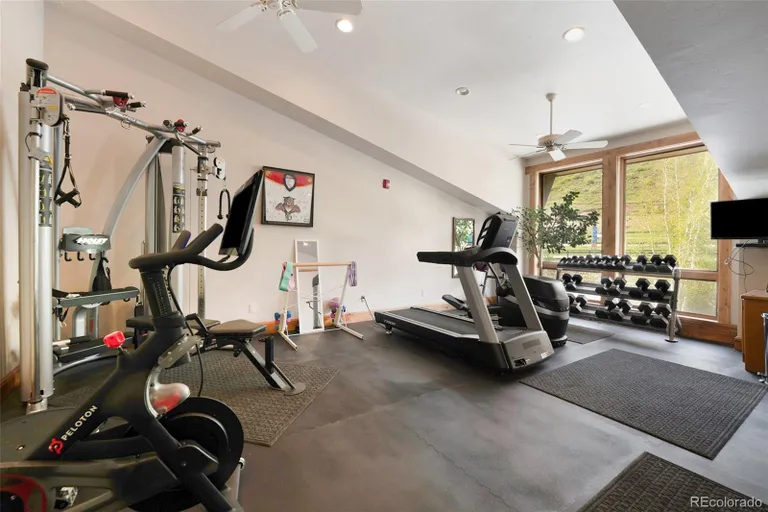 New York City Real Estate | View 300 E Lionshead Circle Unit# 8 | room 25 | View 26