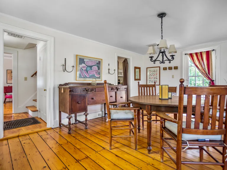 Hudson Valley Real Estate | View 25 Worth Avenue | room 4 | View 5