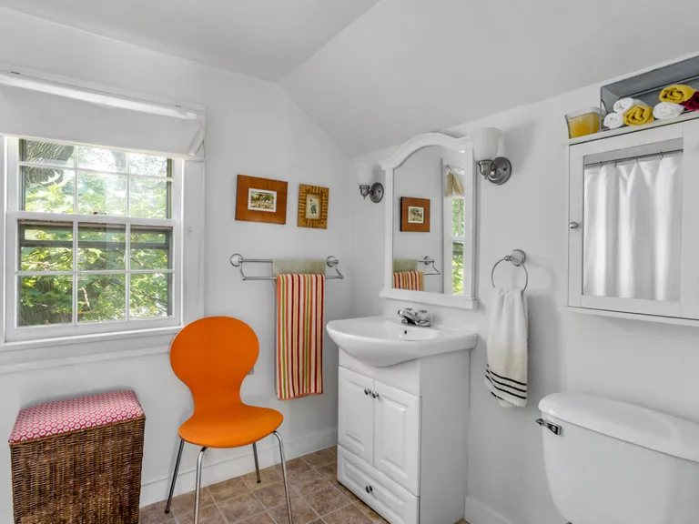 Hudson Valley Real Estate | View 25 Worth Avenue | room 10 | View 11