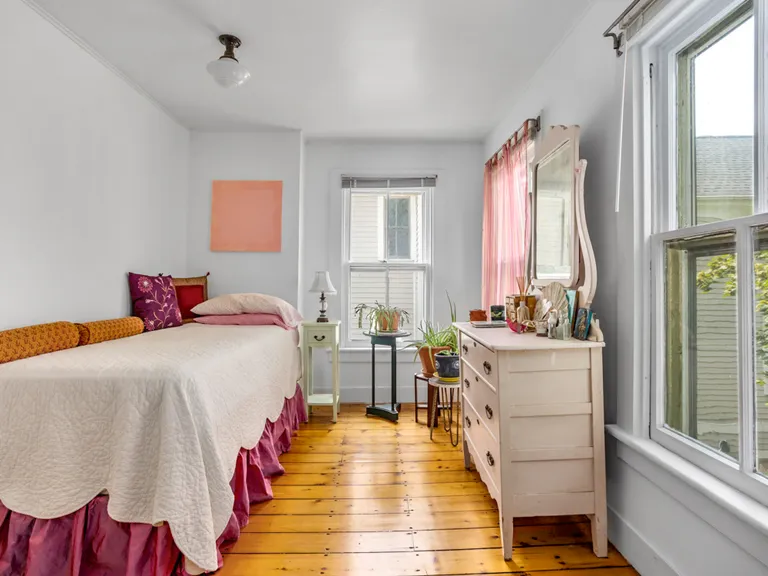 Hudson Valley Real Estate | View 25 Worth Avenue | room 9 | View 10
