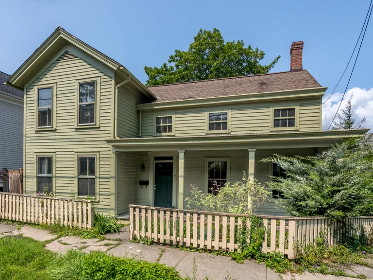 Hudson Valley Real Estate | View 25 Worth Avenue | 4 Beds, 1 Bath | View 1