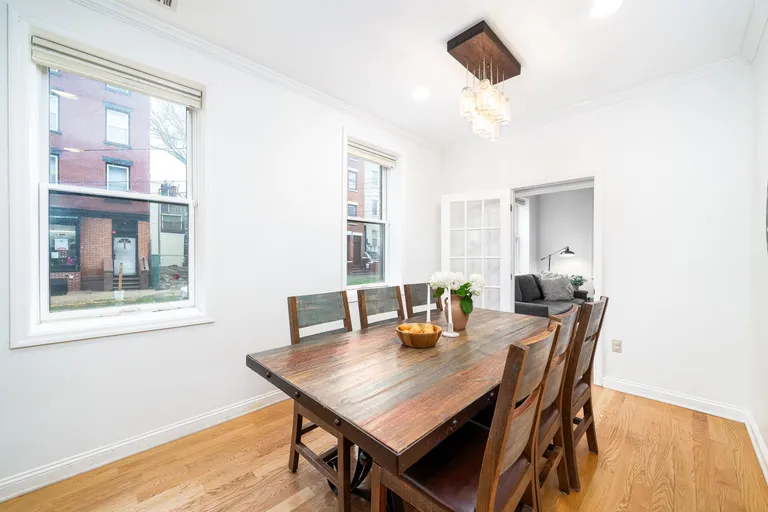 New York City Real Estate | View 122 Coles St Unit# 1 | room 4 | View 5
