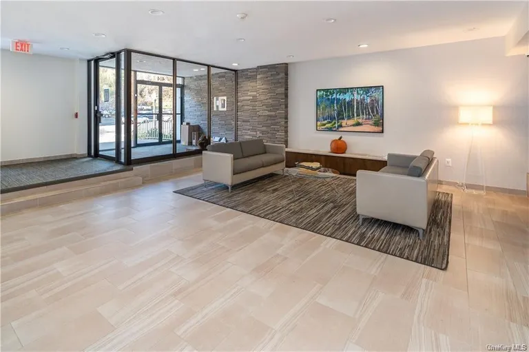 New York City Real Estate | View 414 Benedict Avenue #6C | room 1 | View 2