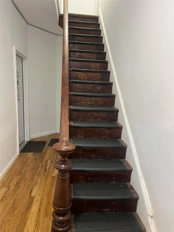 Rockland/Orange/NJ Real Estate | View 136 Johnston Street Unit# 2nd Floor | room 1 | View 2
