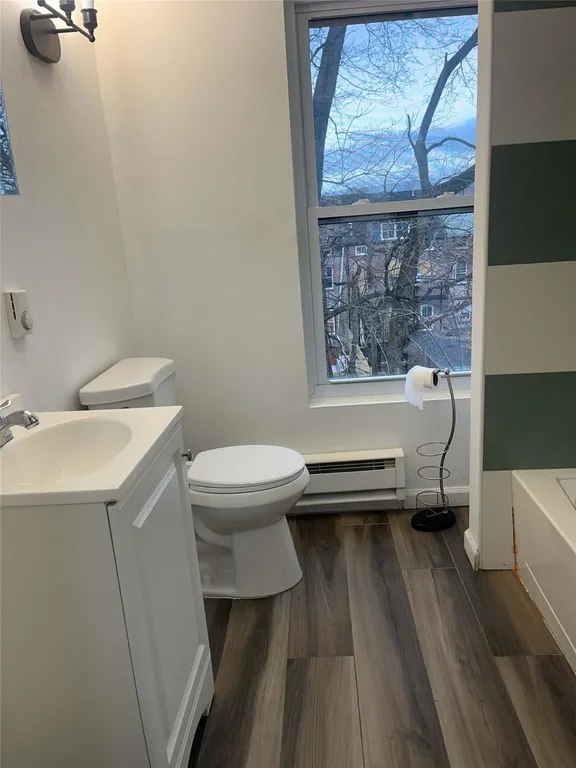 Rockland/Orange/NJ Real Estate | View 136 Johnston Street Unit# 2nd Floor | room 8 | View 9
