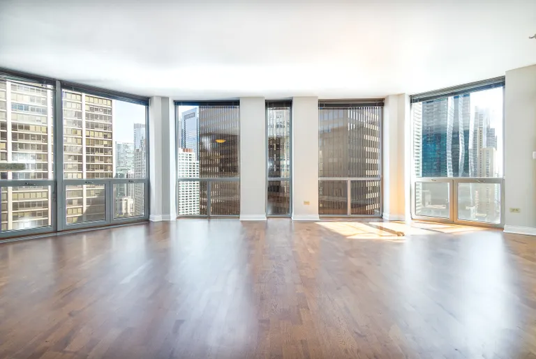 New York City Real Estate | View 222 N Columbus, 2108 | room 2 | View 3