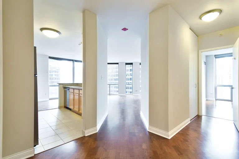New York City Real Estate | View 222 N Columbus, 2108 | room 13 | View 14