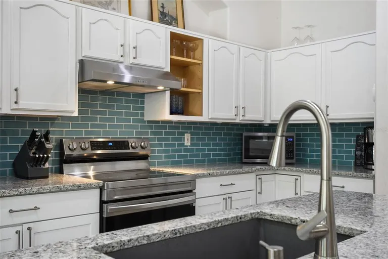 New York City Real Estate | View 13705 Via Roma Circle | room 16 | View 17