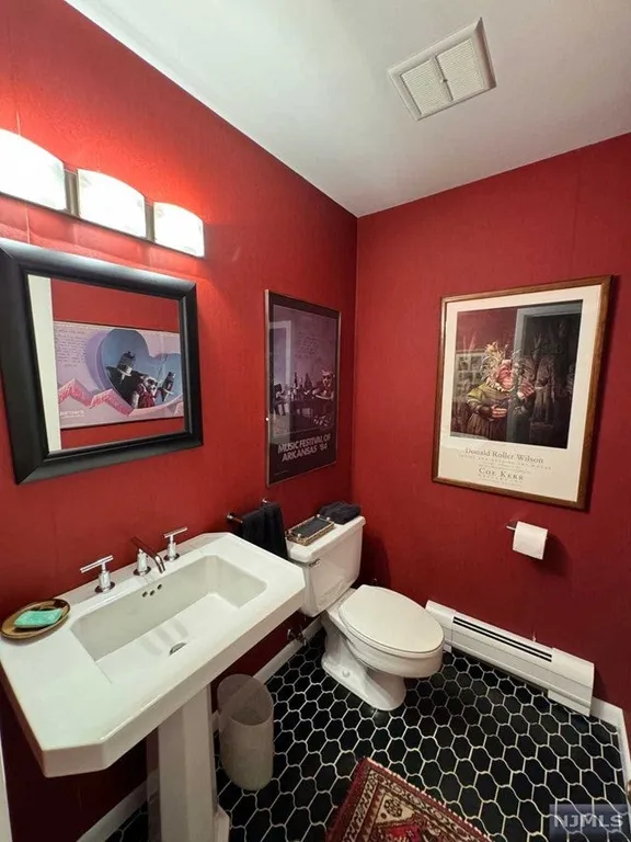 Bergen County Real Estate | View 125 Dyer Court | room 7 | View 8