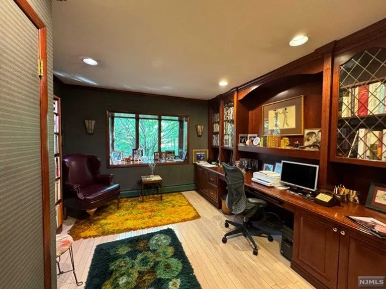 Bergen County Real Estate | View 125 Dyer Court | room 11 | View 12