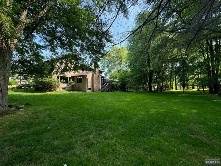 Bergen County Real Estate | View 125 Dyer Court | room 27 | View 28