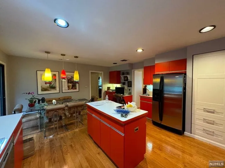 Bergen County Real Estate | View 125 Dyer Court | room 25 | View 26
