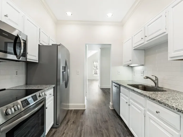 New York City Real Estate | View 2315 Selwyn Avenue #H | room 8 | View 9