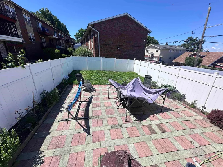 Jersey City/Hoboken Real Estate | View 1229 76th St | room 10 | View 11