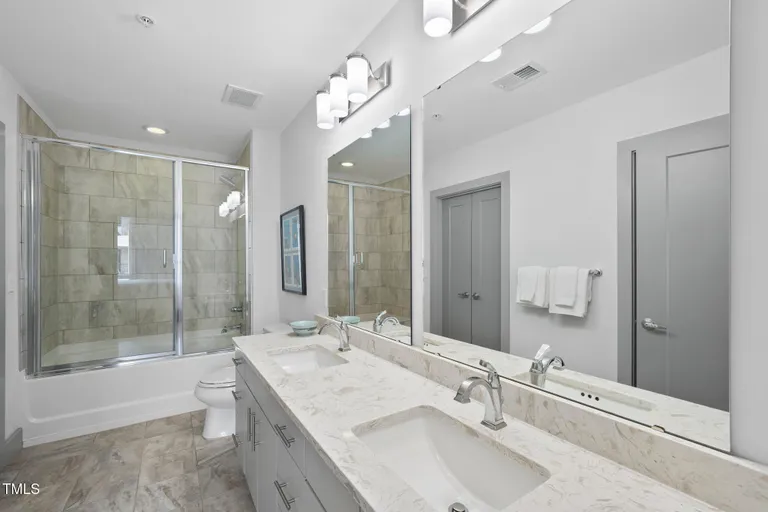 Raleigh, NC Real Estate | View 1300 St Marys Street #403 | room 19 | View 20