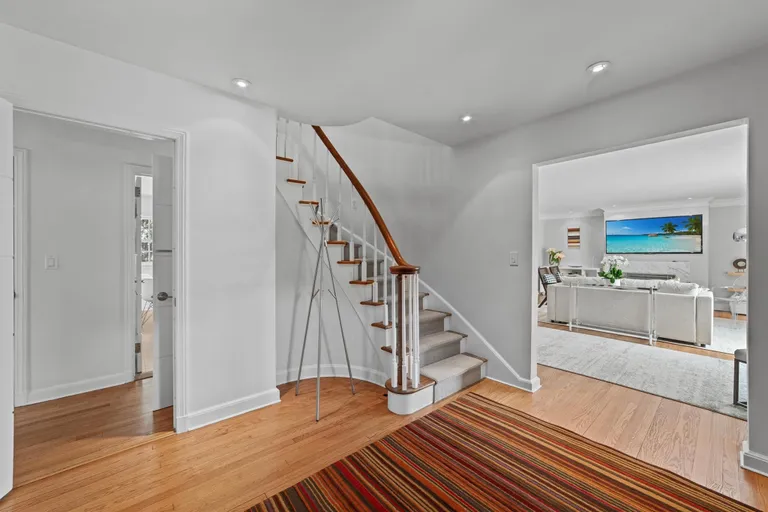 Westchester Real Estate | View 1 Hamilton Avenue | room 1 | View 2