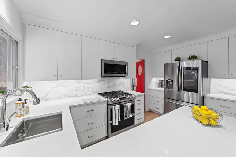 Westchester Real Estate | View 1 Hamilton Avenue | room 9 | View 10