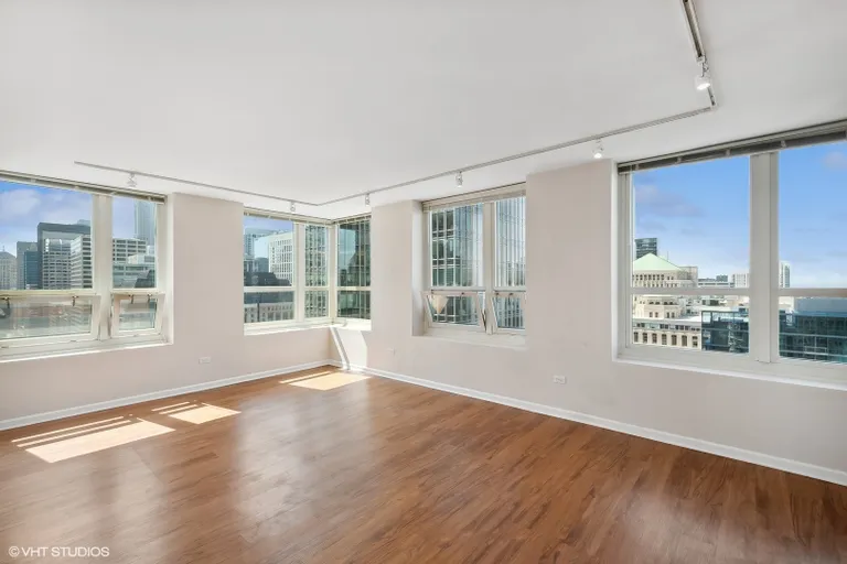 New York City Real Estate | View 345 N Lasalle, 3506 | room 1 | View 2