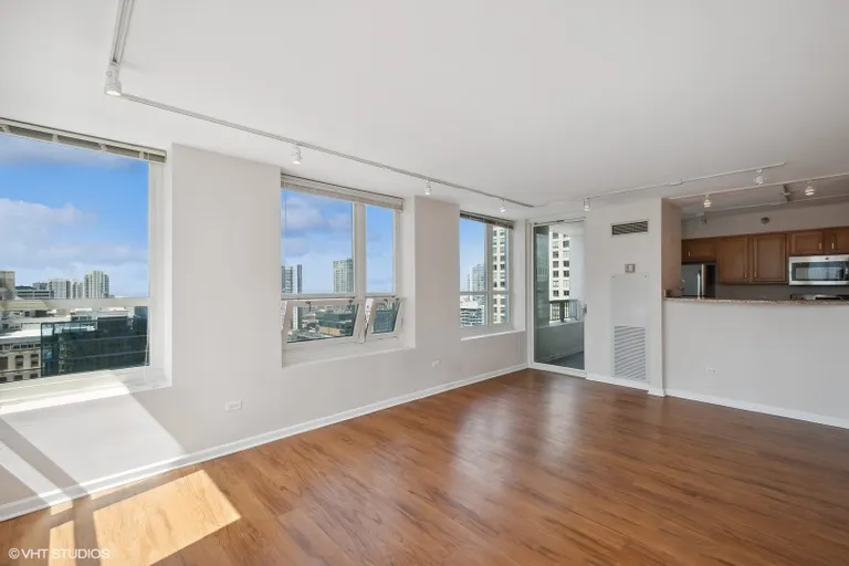 New York City Real Estate | View 345 N Lasalle, 3506 | room 3 | View 4