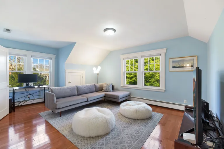 New York City Real Estate | View 25 Lockwood Drive | 26 | View 22