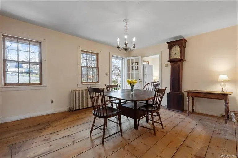 New York City Real Estate | View 29 Mount Pleasant Lane | room 4 | View 5