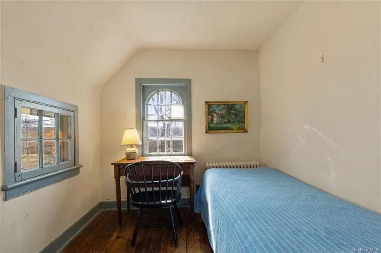 New York City Real Estate | View 29 Mount Pleasant Lane | room 17 | View 18