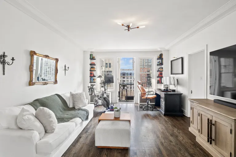 New York City Real Estate | View 1255 N State, 8J | room 2 | View 3