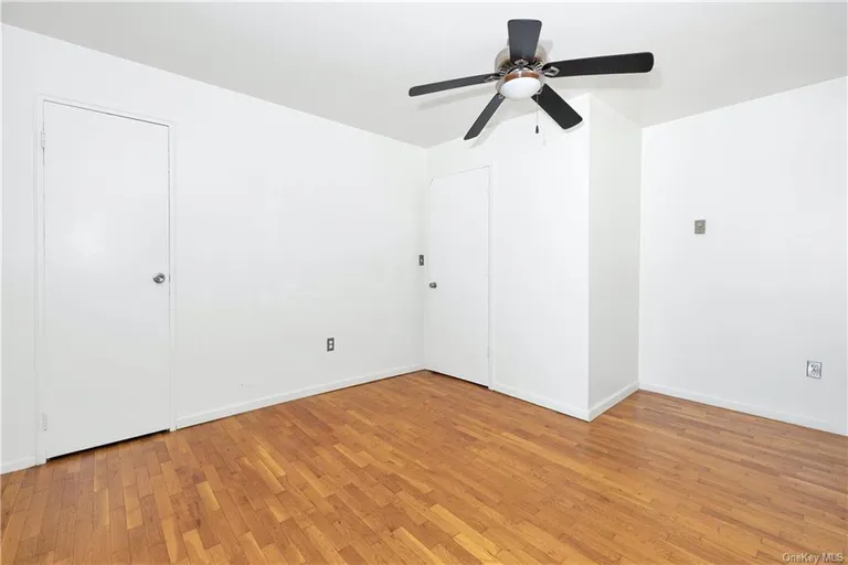 New York City Real Estate | View 1303 Parkview Drive | room 19 | View 20
