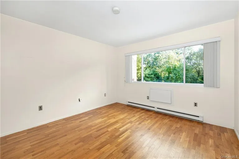 New York City Real Estate | View 1303 Parkview Drive | room 15 | View 16