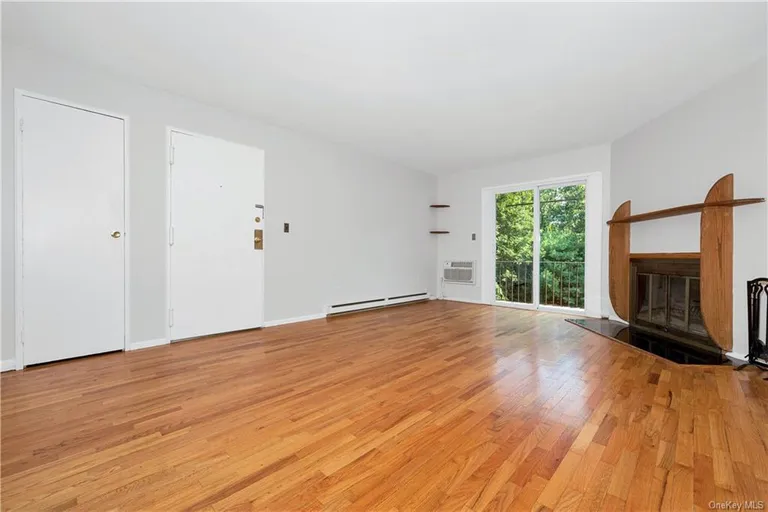New York City Real Estate | View 1303 Parkview Drive | room 4 | View 5
