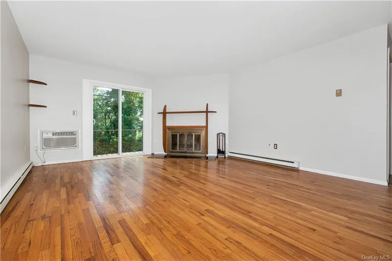 New York City Real Estate | View 1303 Parkview Drive | room 3 | View 4