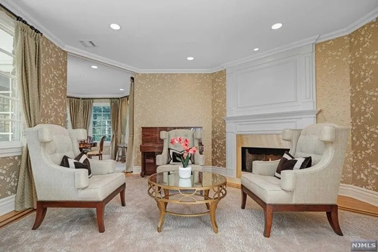 New York City Real Estate | View 27 Sheppard Drive | room 48 | View 49