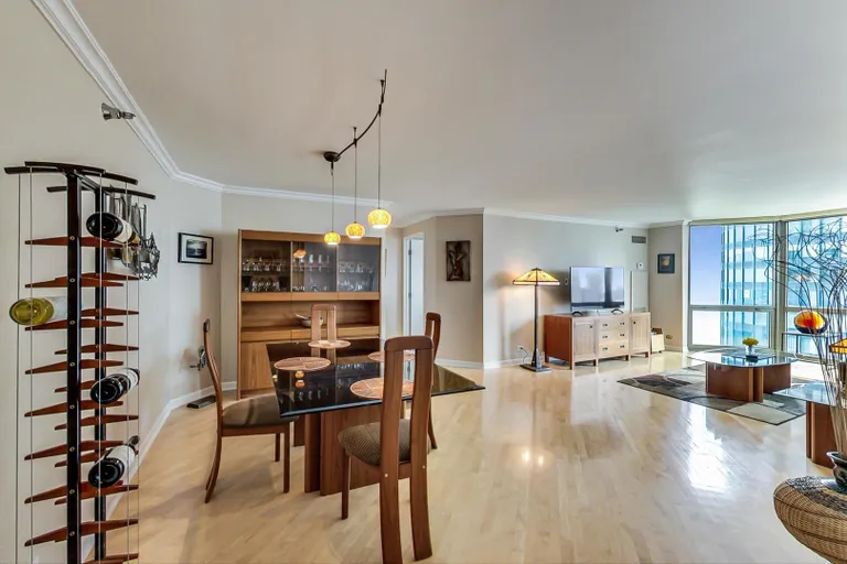 New York City Real Estate | View 195 N Harbor, 2305 | room 1 | View 2