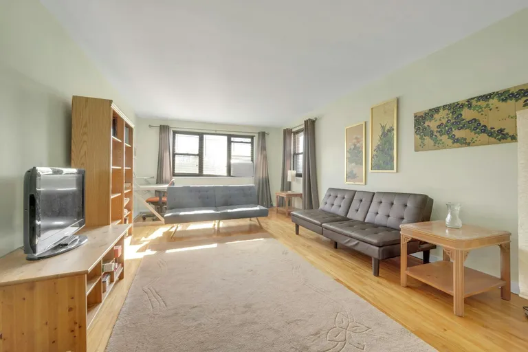 Westchester Real Estate | View 154 Martling Avenue #B7 O4 | room 1 | View 2