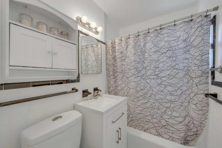 Westchester Real Estate | View 154 Martling Avenue #B7 O4 | room 8 | View 9